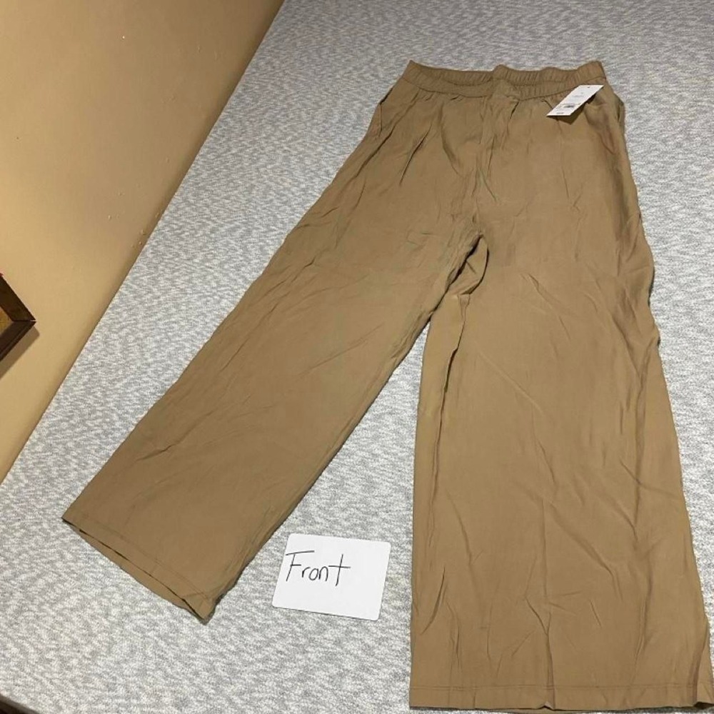 Ingrid & Isabel Maternity Tan wide leg pant elastic waistband women M. SKU-B984